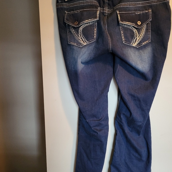 NEW Ariya Jean's Curvy Brand Boot Cut Size 22x31 - Picture 3 of 7